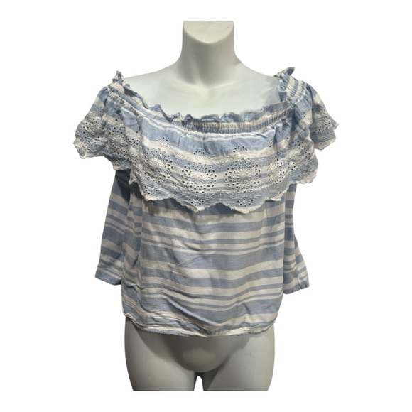 American Eagle Ruffled Off shoulder tops size  small  features 2 different ones - Picture 2 of 13